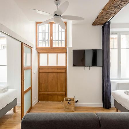 Suite Du Lion/Ac Historic Flat, Marais, 4-5 Guests Paris Ngoại thất bức ảnh