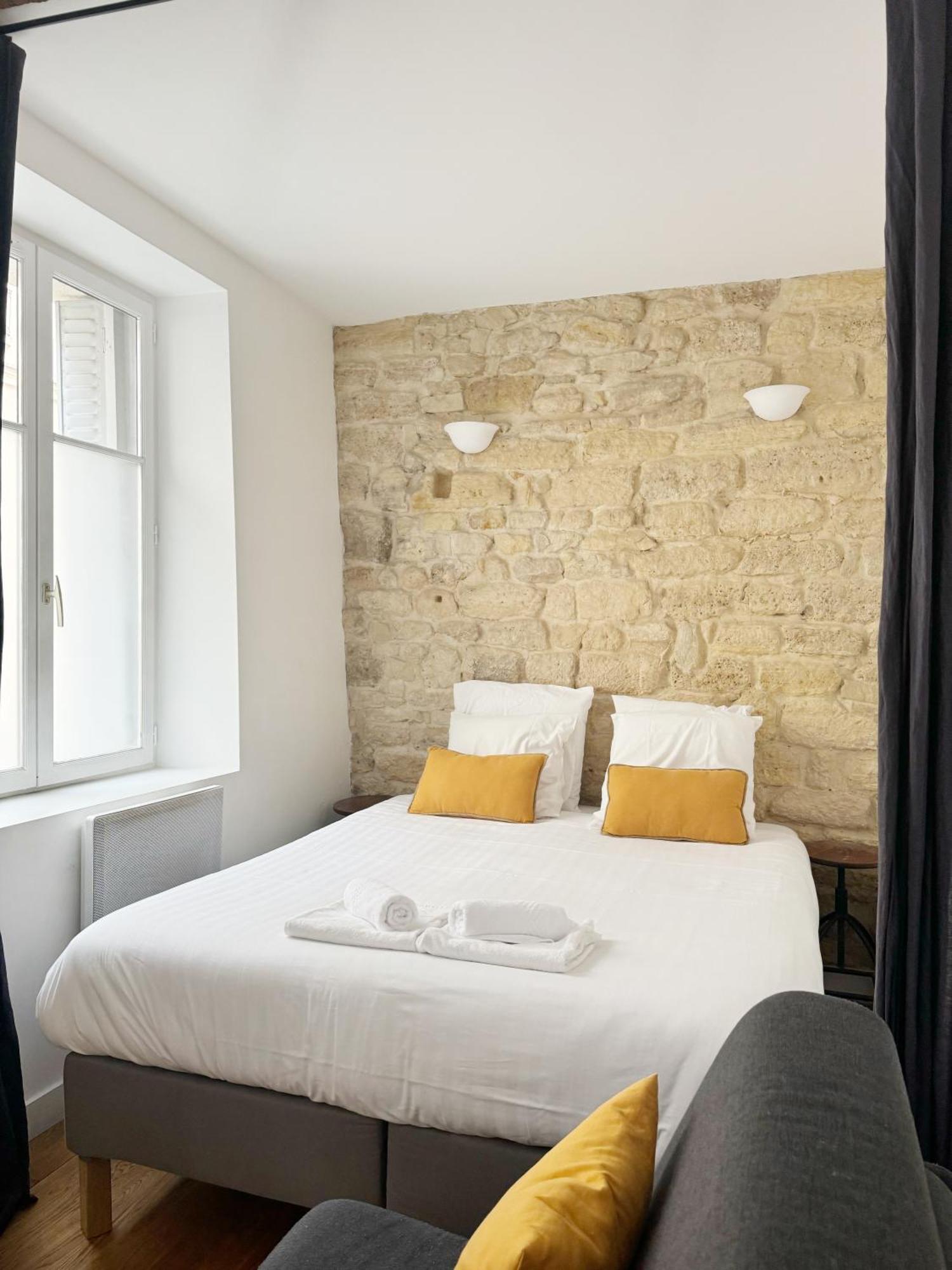 Suite Du Lion/Ac Historic Flat, Marais, 4-5 Guests Paris Ngoại thất bức ảnh