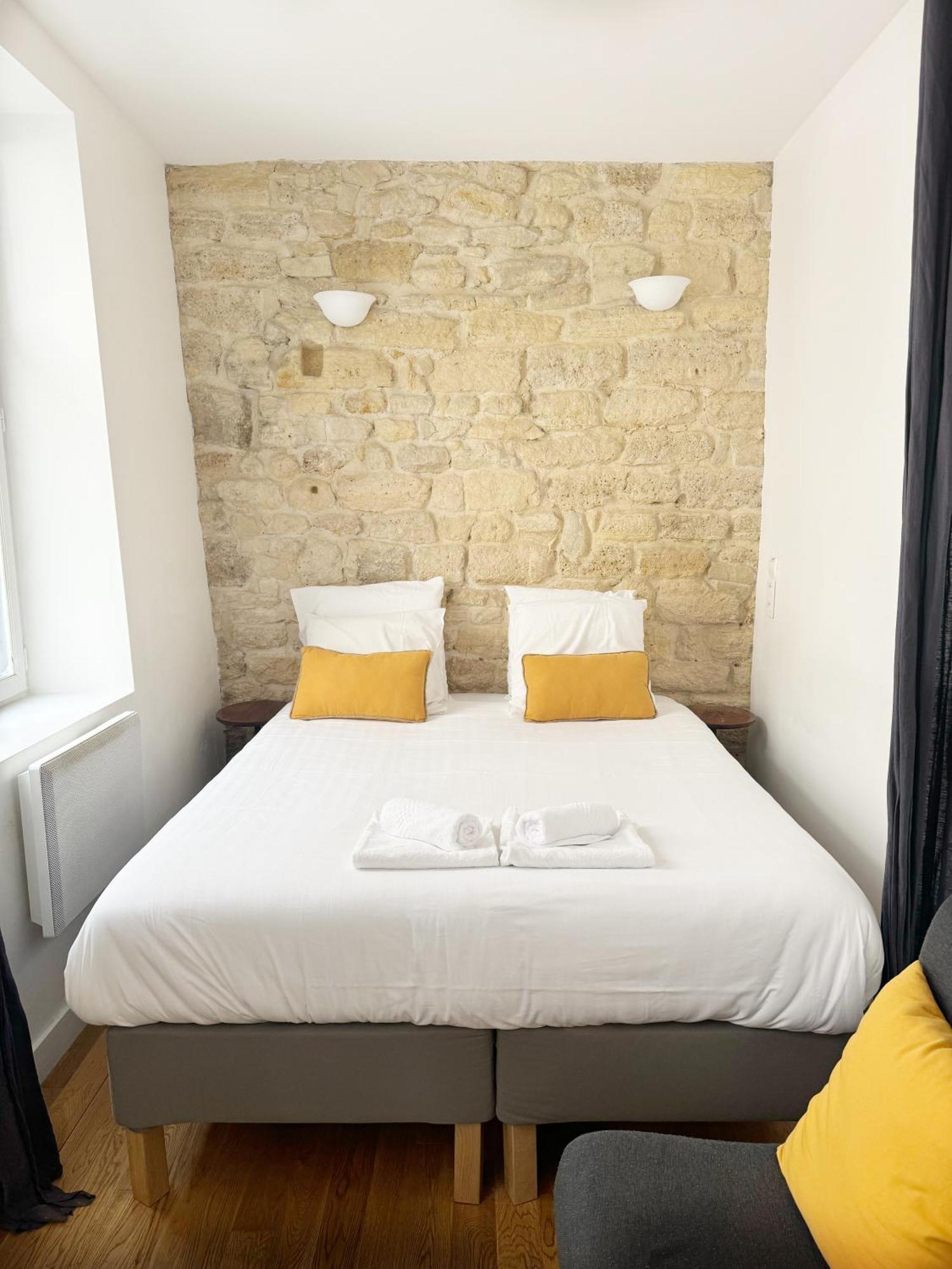 Suite Du Lion/Ac Historic Flat, Marais, 4-5 Guests Paris Ngoại thất bức ảnh