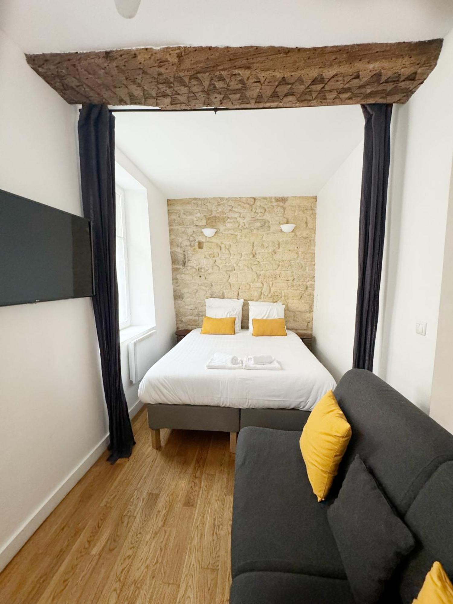 Suite Du Lion/Ac Historic Flat, Marais, 4-5 Guests Paris Ngoại thất bức ảnh